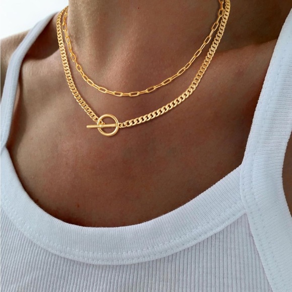 Elegant Gold Double-Layer Toggle Necklace - Picture 3 of 5